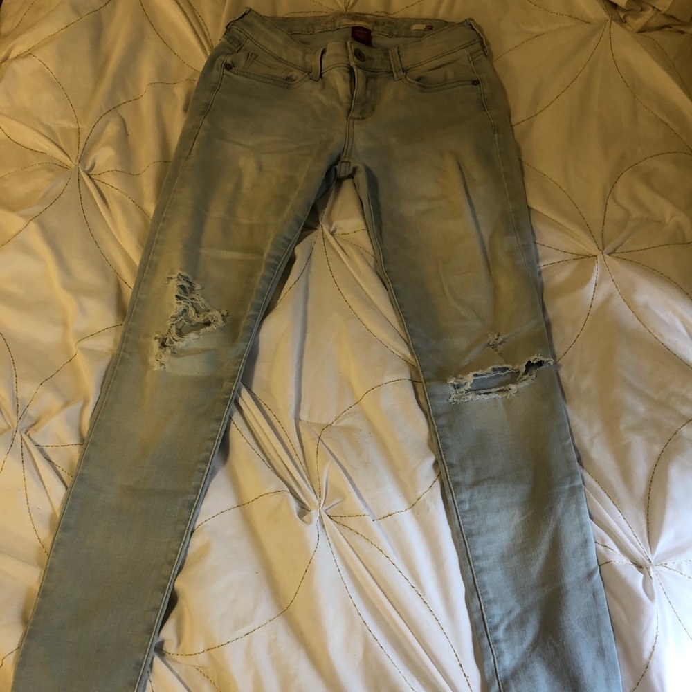 Ripped light wash jeans